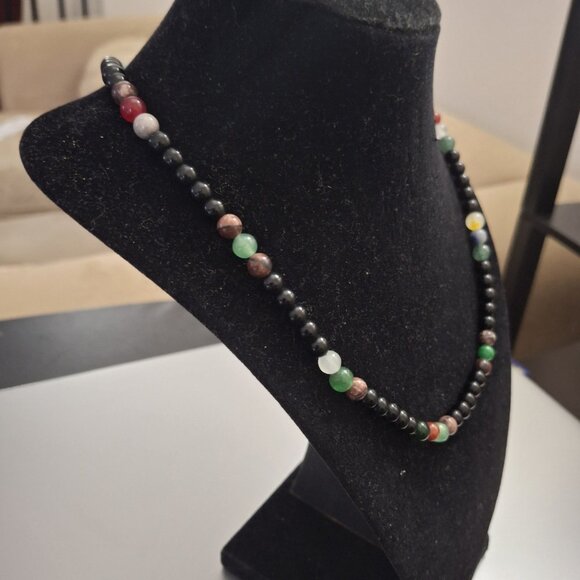 NECKLACE - Picture 2 of 3